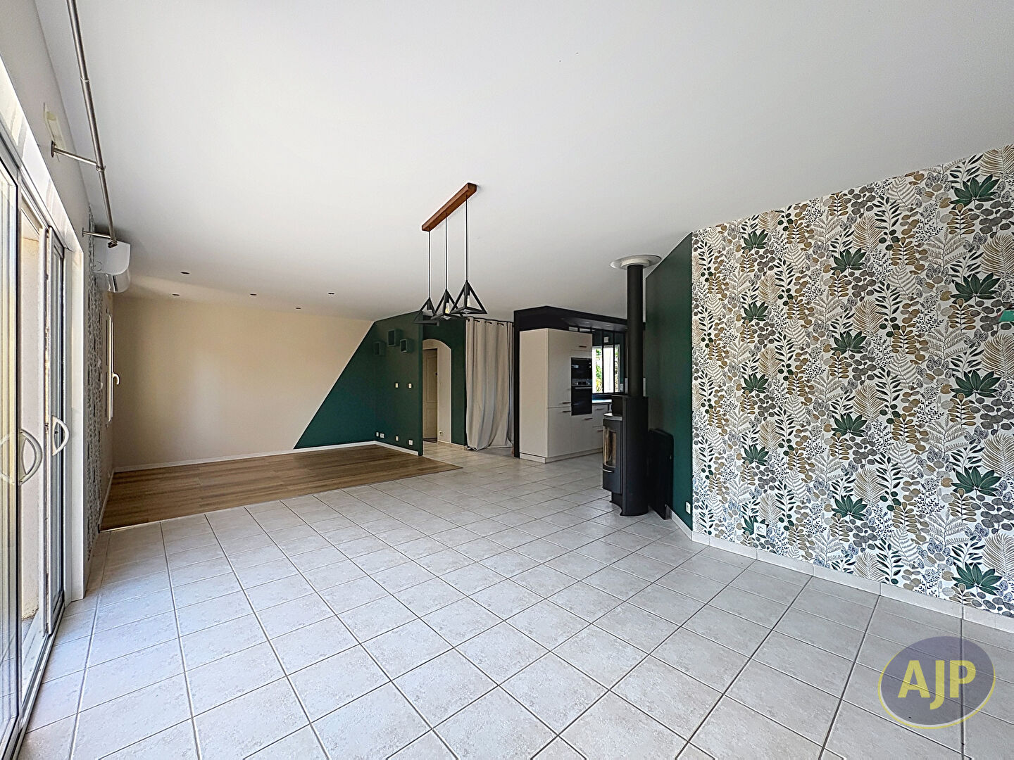CORPE - Maison de plain-pied - Au calme - Piscine - photo 4