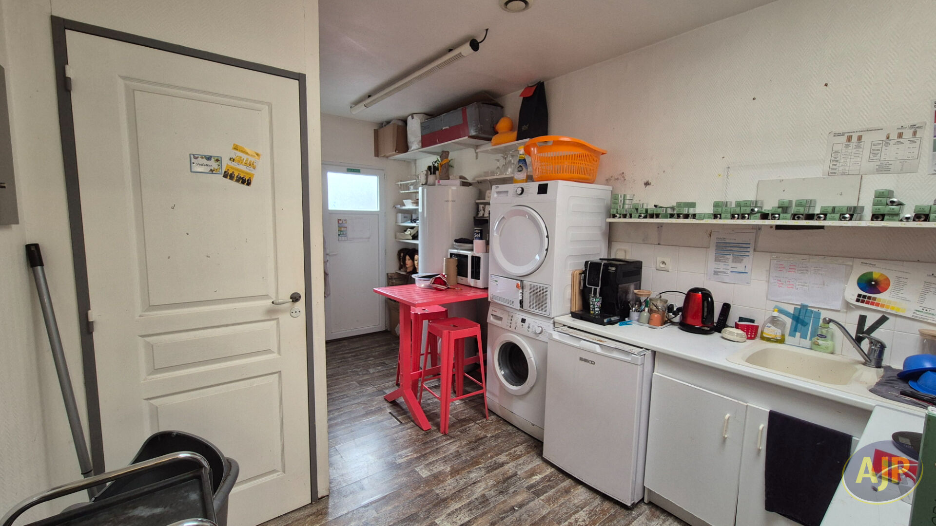 Local commercial Montaigu Vendee 58 m2 - photo 4