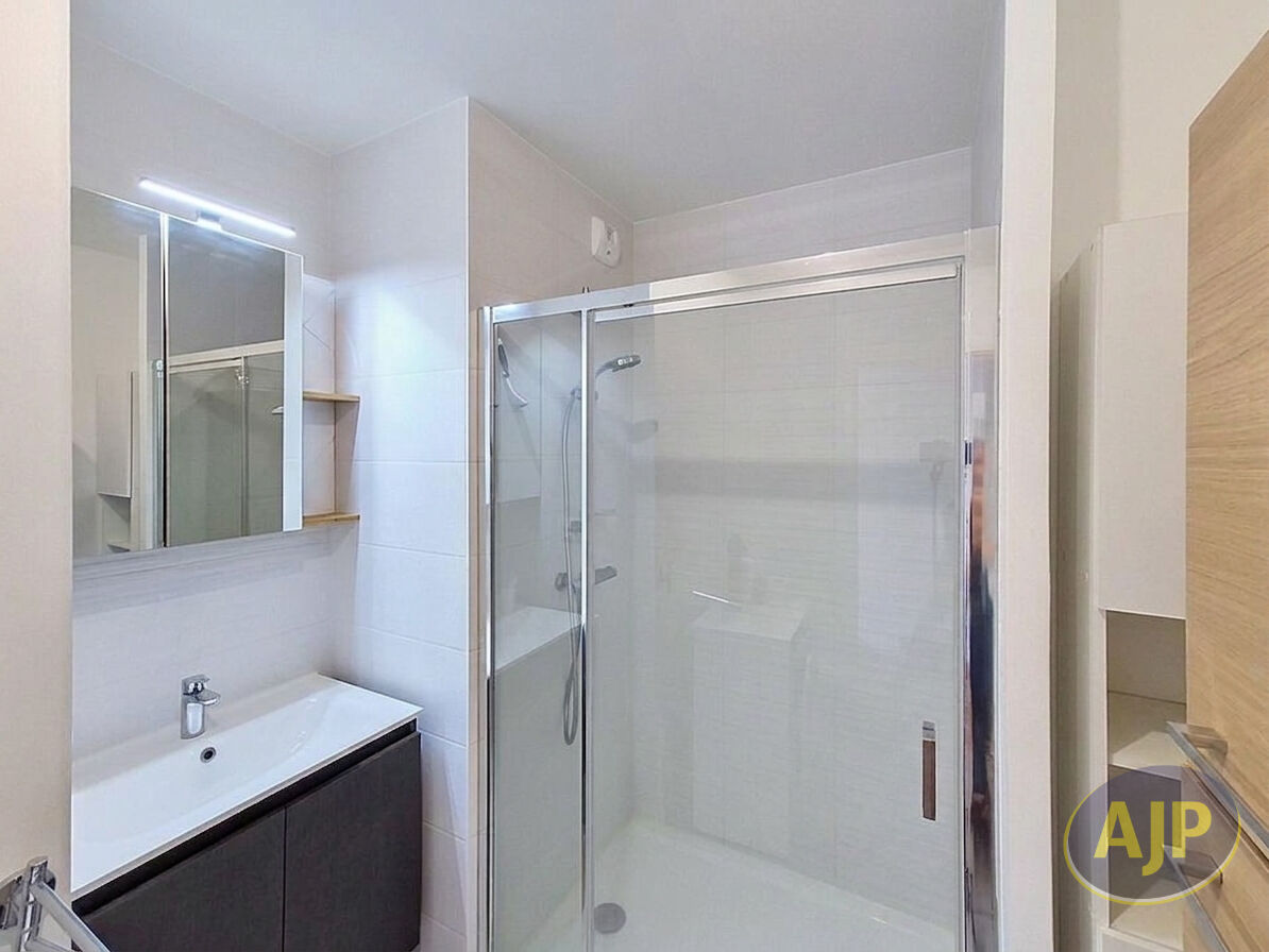 Appartement Montaigu Vendee 2 pièce(s) 41.5 m2 - photo 10