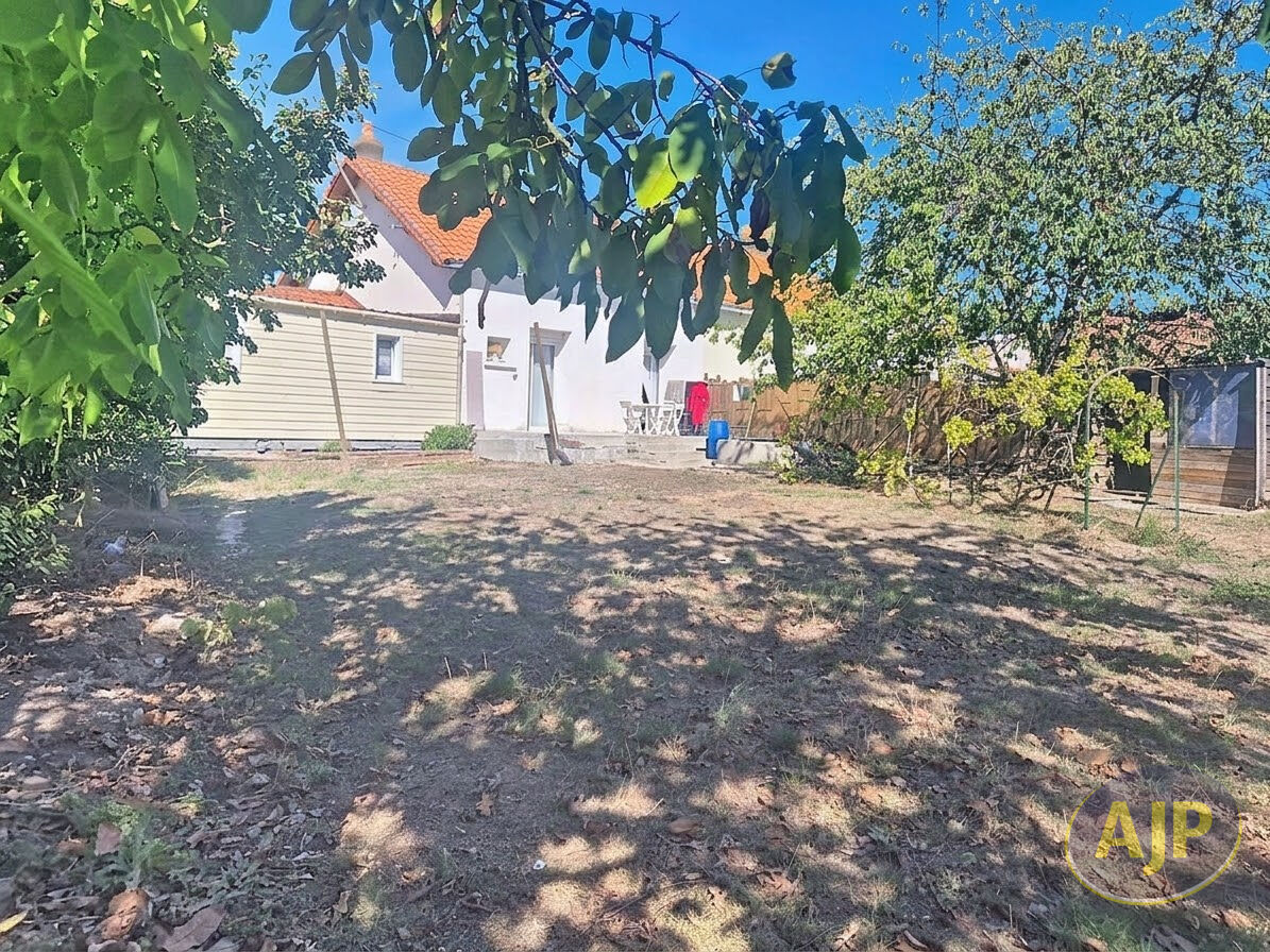 Maison Montaigu Vendee 6 pièce(s) 119 m2 - photo 1