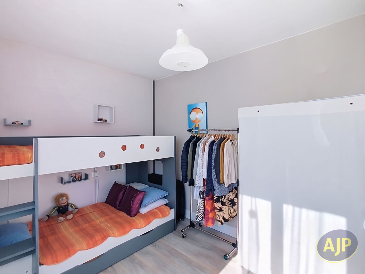 Charmante maison ancienne au calme de 125 m² avec jardin et garages ! - photo 9