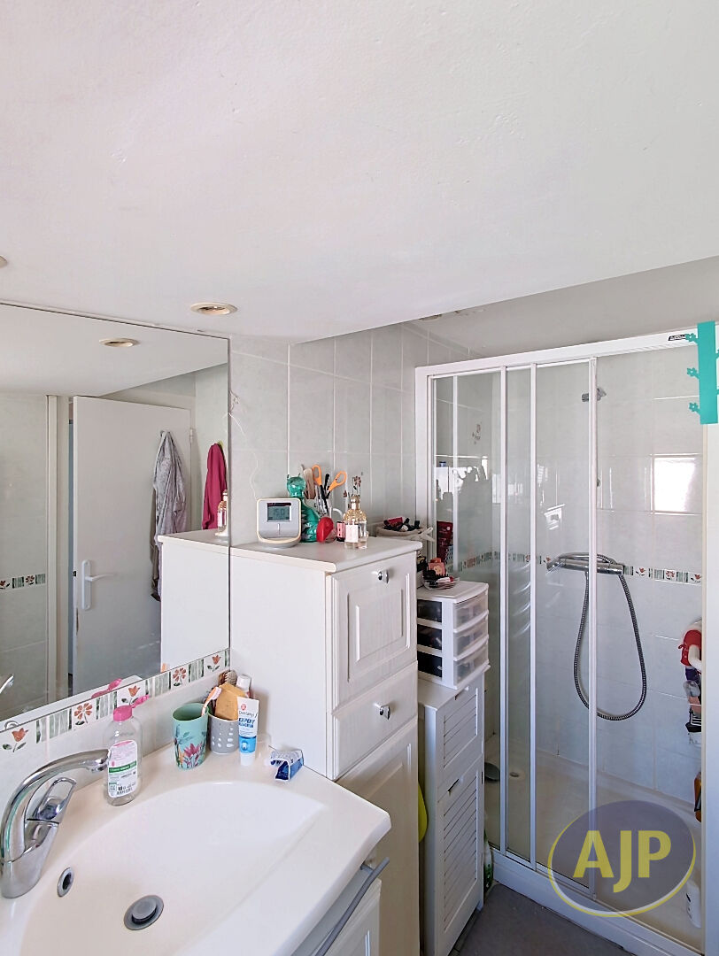 Charmante maison ancienne au calme de 125 m² avec jardin et garages ! - photo 10