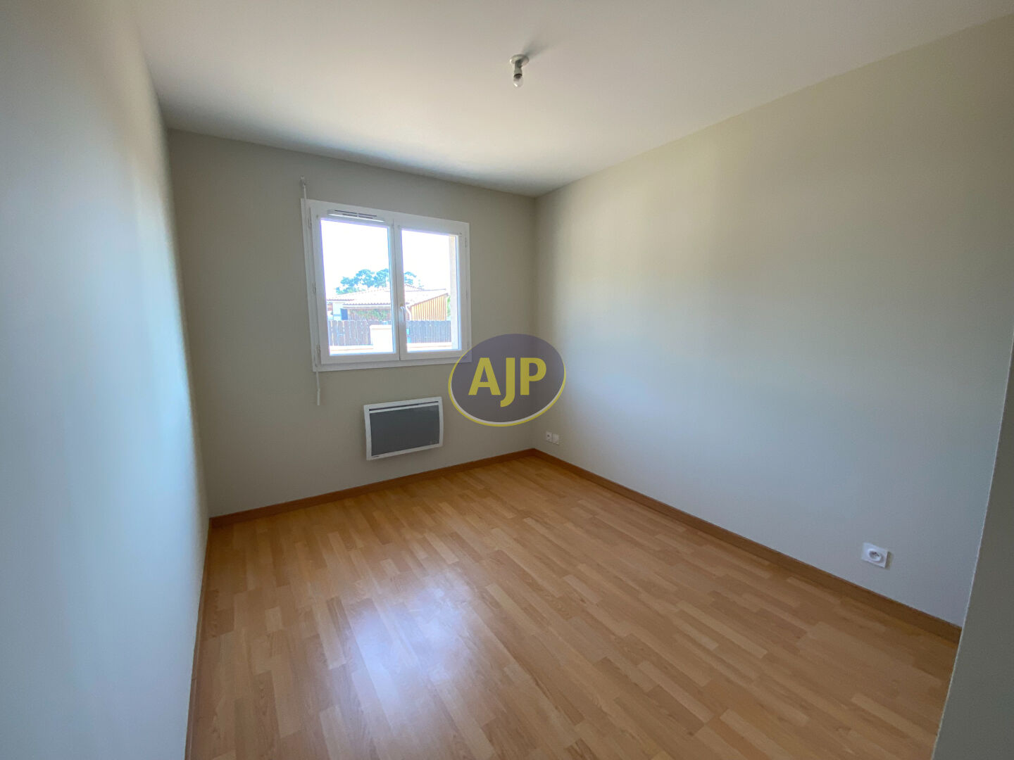 VENDAYS bourg Maison  4 pièce(s) - photo 7