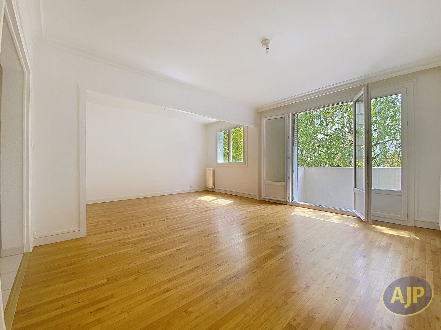 T3 avec balcon, parking et cave - photo 1