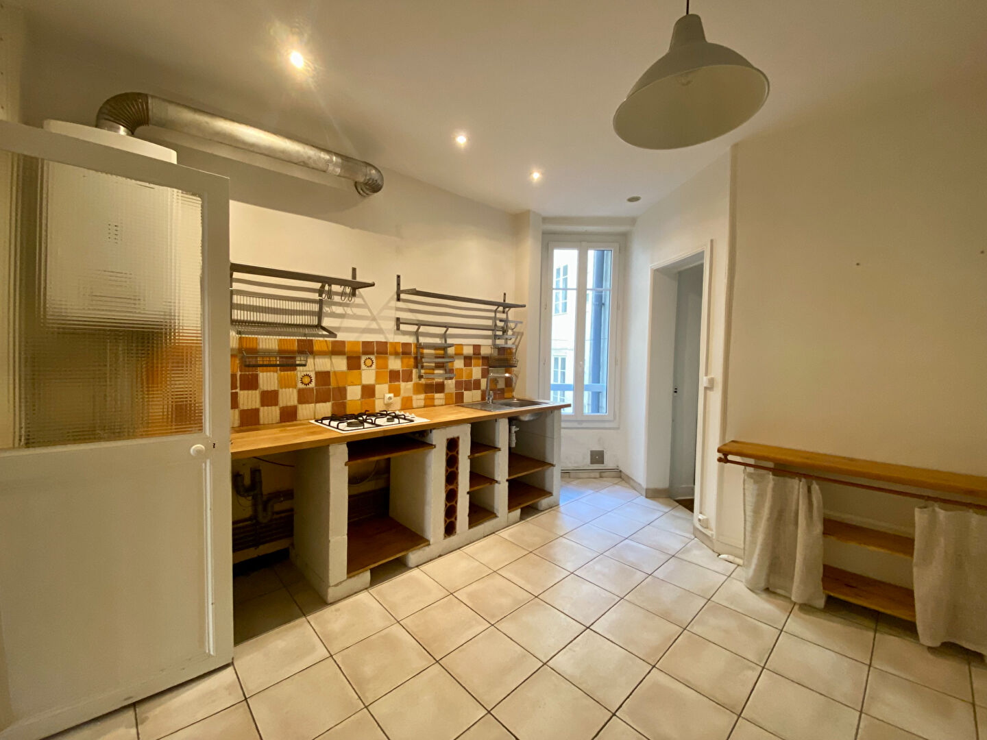 GRASLIN - Appartement 3 pièces 57.95m² - photo 4