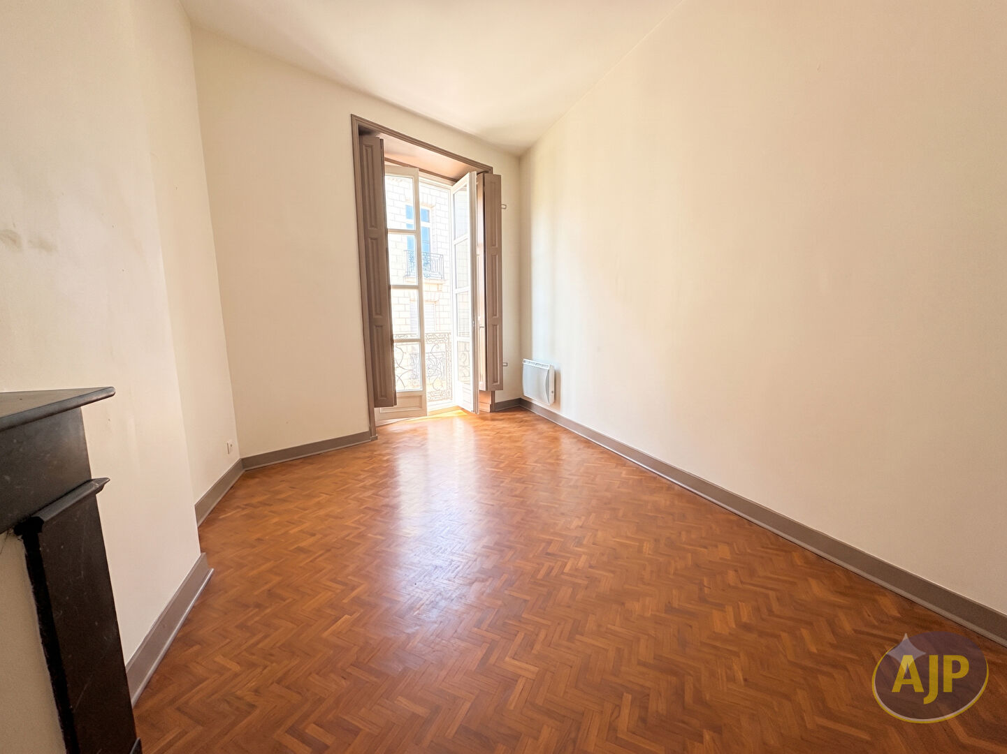 NANTES CENTRE - T1 BIS 34.29m² - photo 3