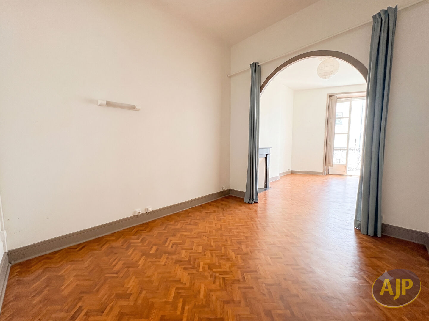NANTES CENTRE - T1 BIS 34.29m² - photo 5