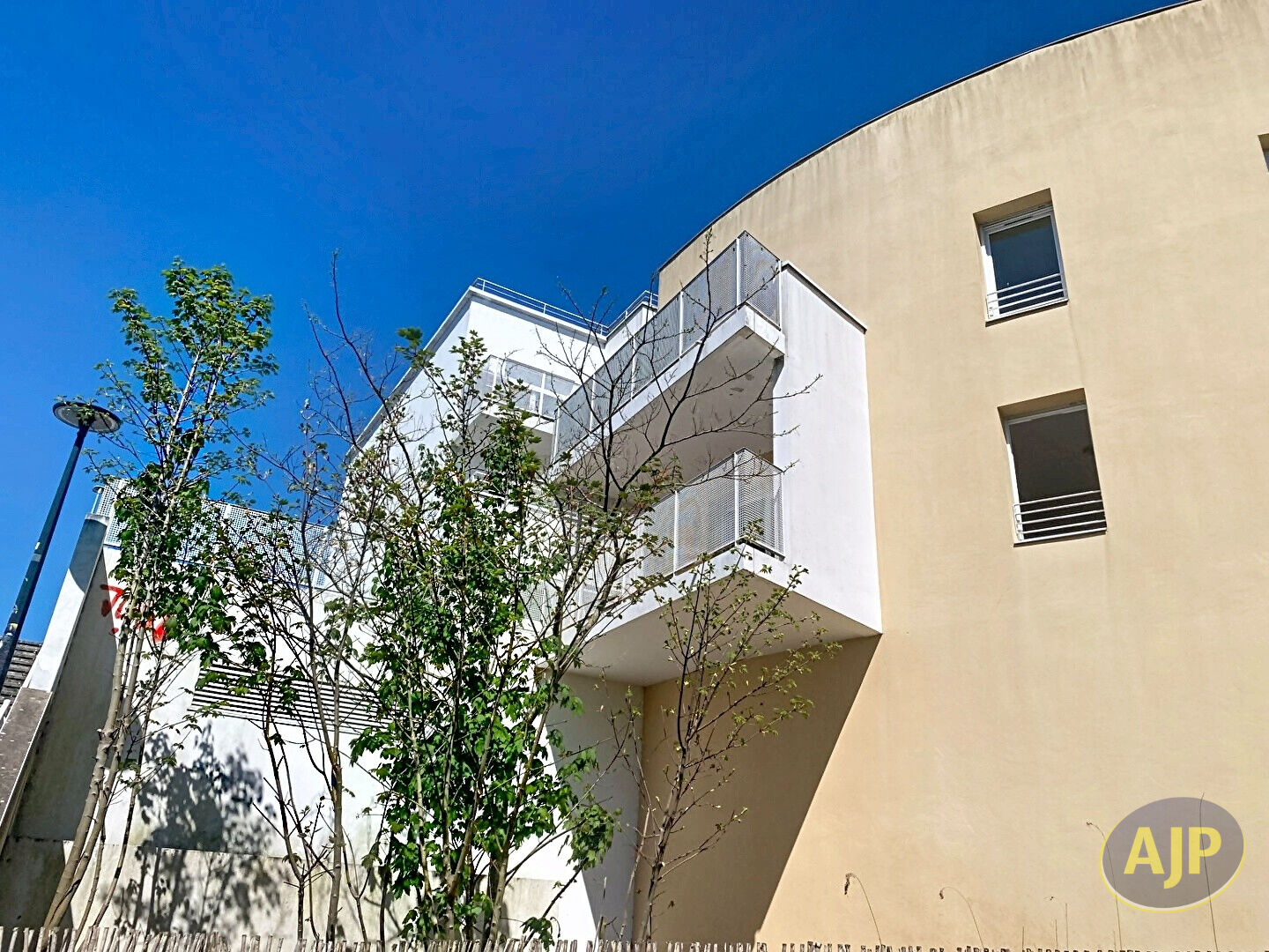EXCLUSIVITÉ - Nantes Mellinet : T3 - 60.25 m² avec cave et 2 garages ! - photo 2
