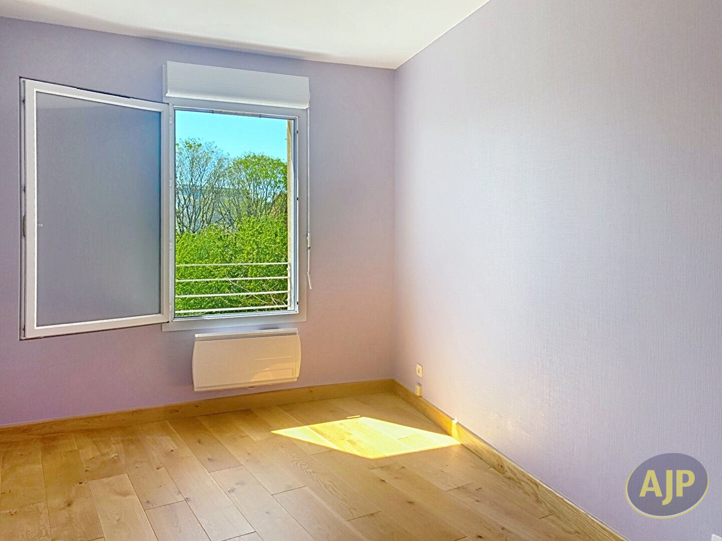 EXCLUSIVITÉ - Nantes Mellinet : T3 - 60.25 m² avec cave et 2 garages ! - photo 8