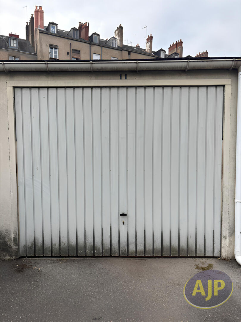 Box fermé et sécurisé - Mellinet - photo 2