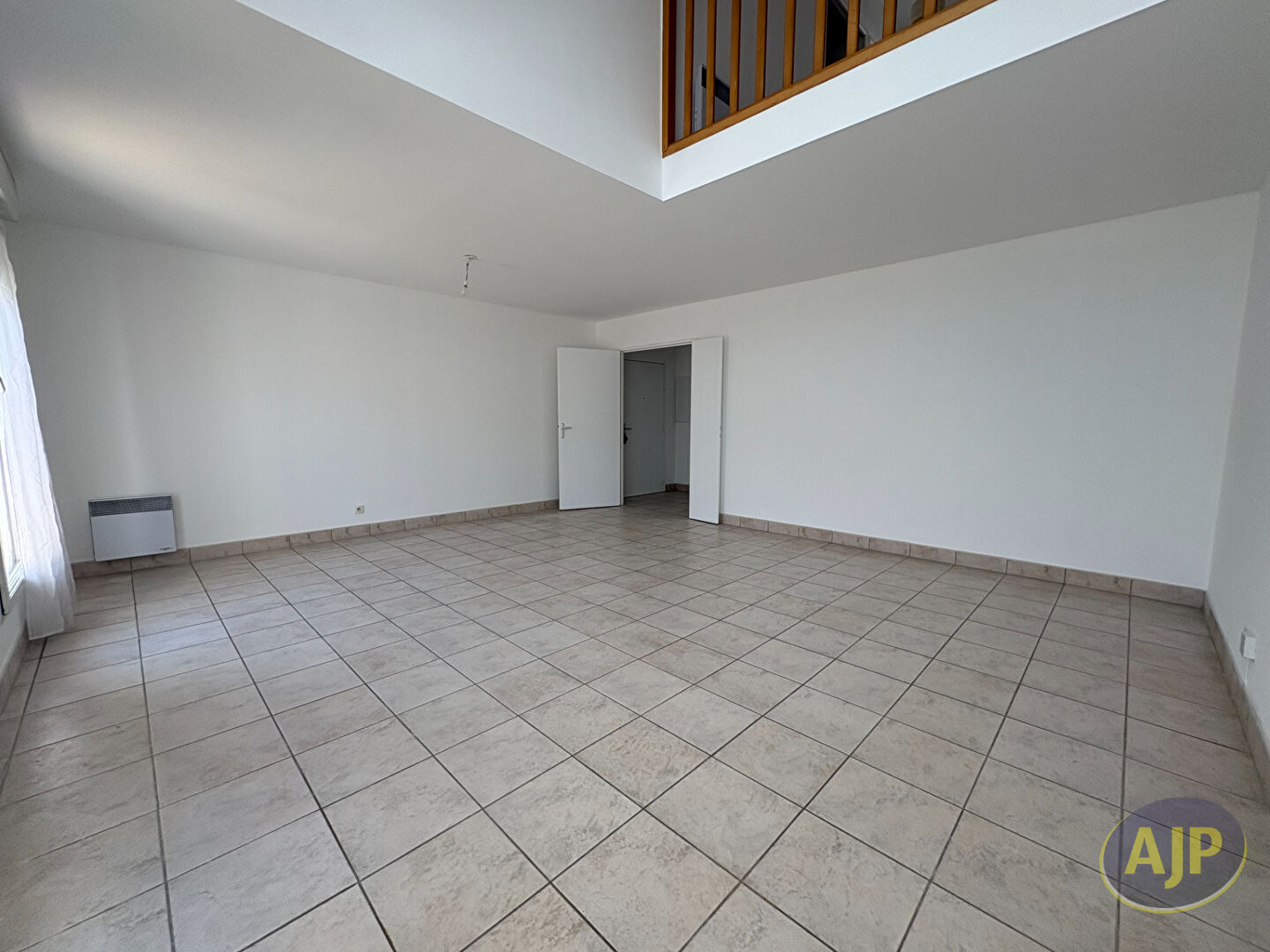 Place René Bouhier - T4 duplex 92.83m² - photo 1
