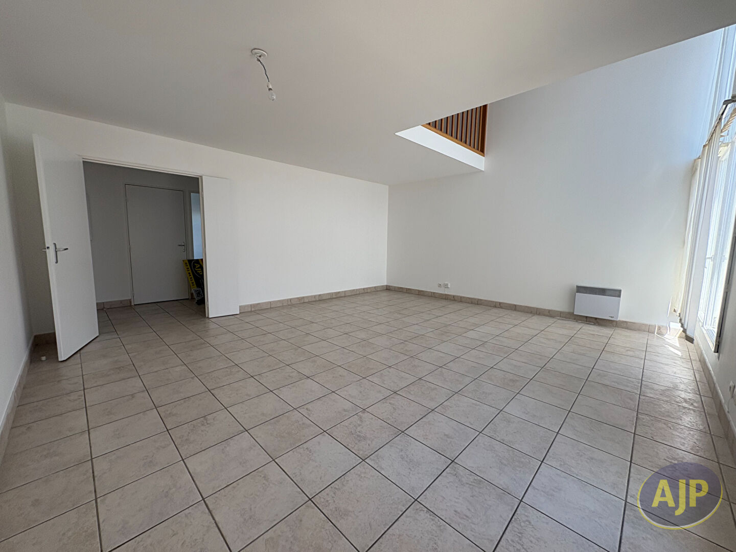 Place René Bouhier - T4 duplex 92.83m² - photo 3