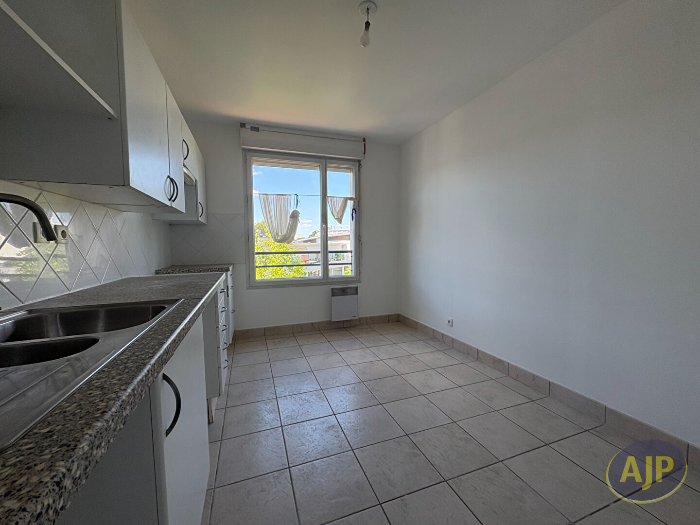 Place René Bouhier - T4 duplex 92.83m² - photo 8