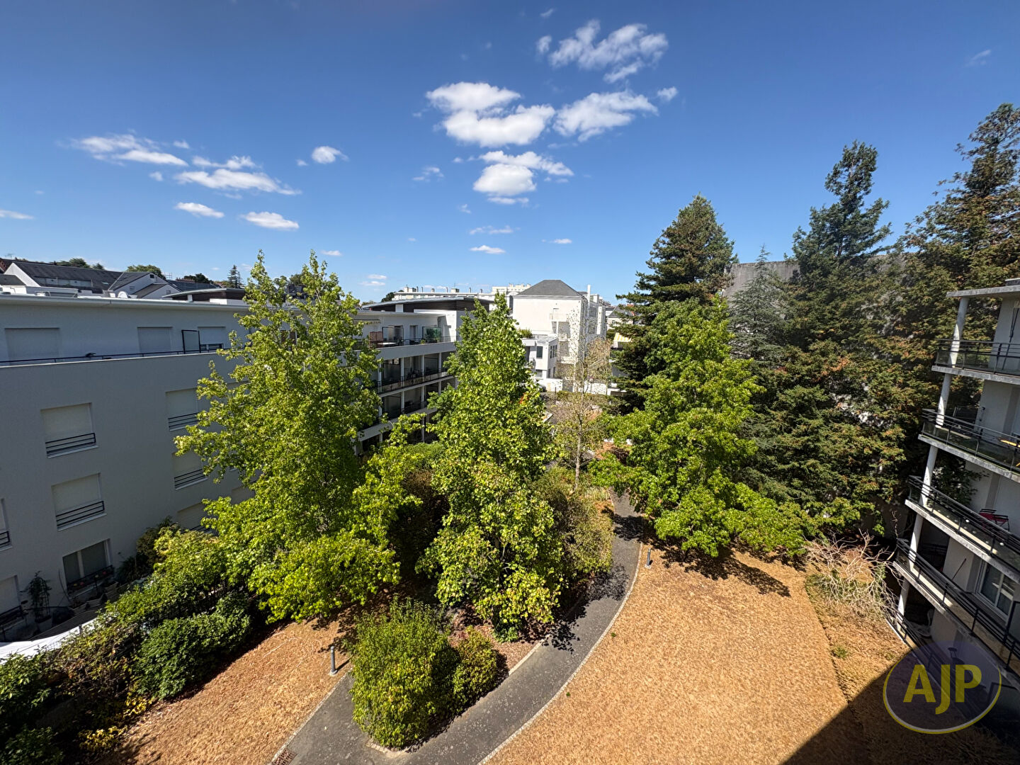 Place René Bouhier - T4 duplex 92.83m² - photo 9