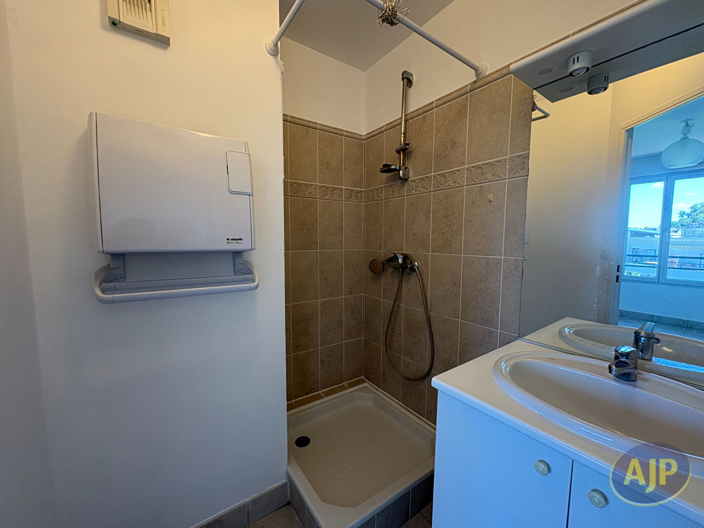 Place René Bouhier - T4 duplex 92.83m² - photo 11
