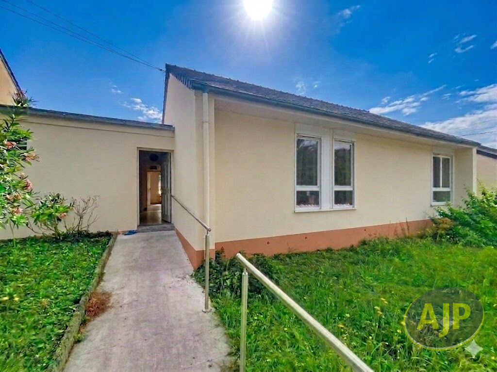Maison Contemporaine de Plain-Pied avec Jardin ? Boulevard Bâtonnier Cholet - photo 1