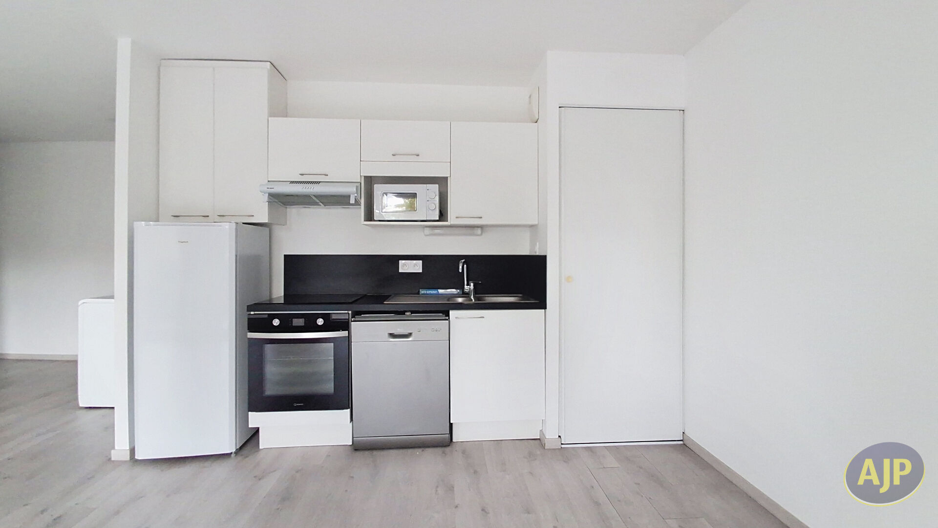 NANTES ZOLA - T3 LUMINEUX 67m² - photo 4