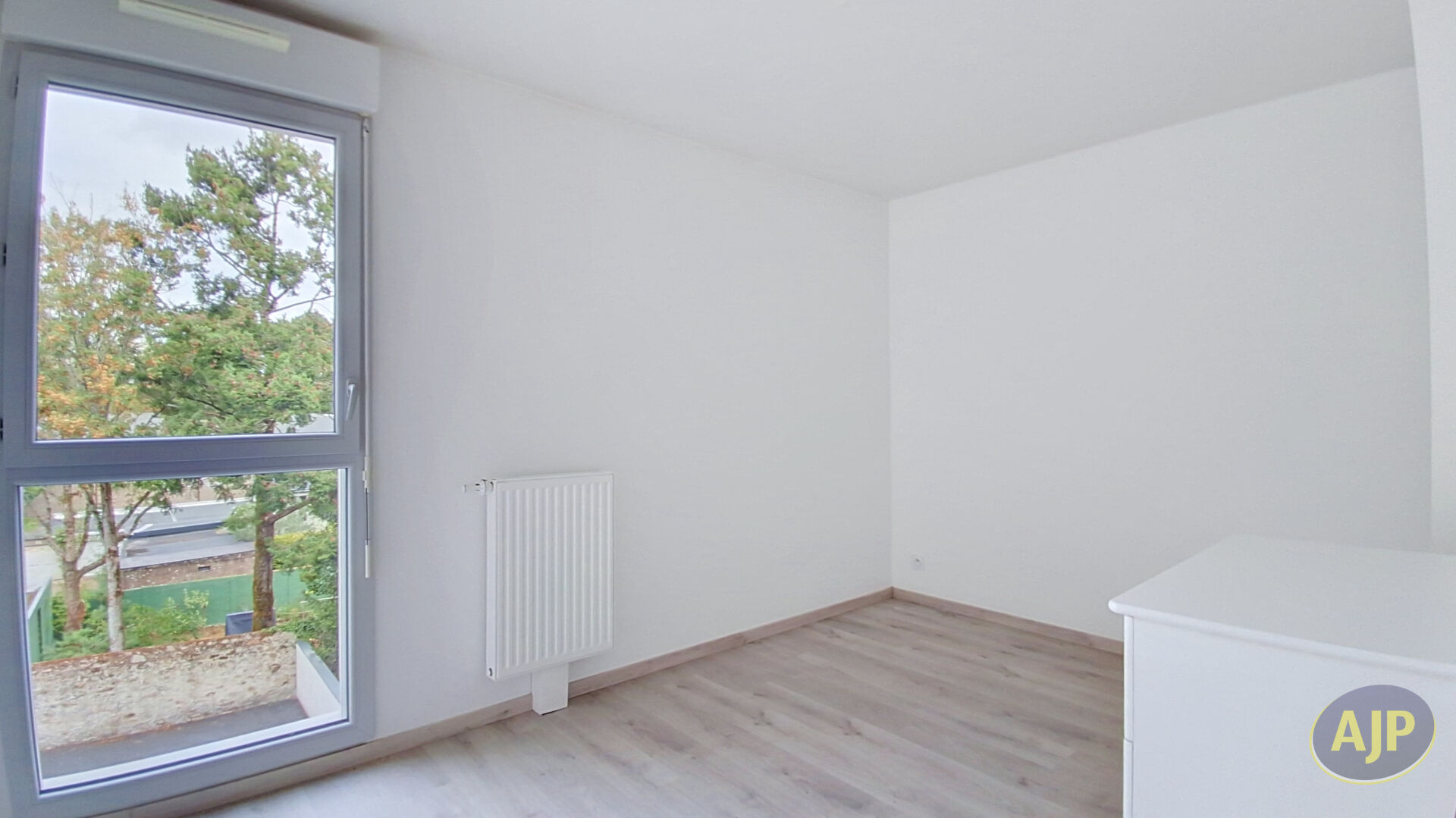 NANTES ZOLA - T3 LUMINEUX 67m² - photo 6