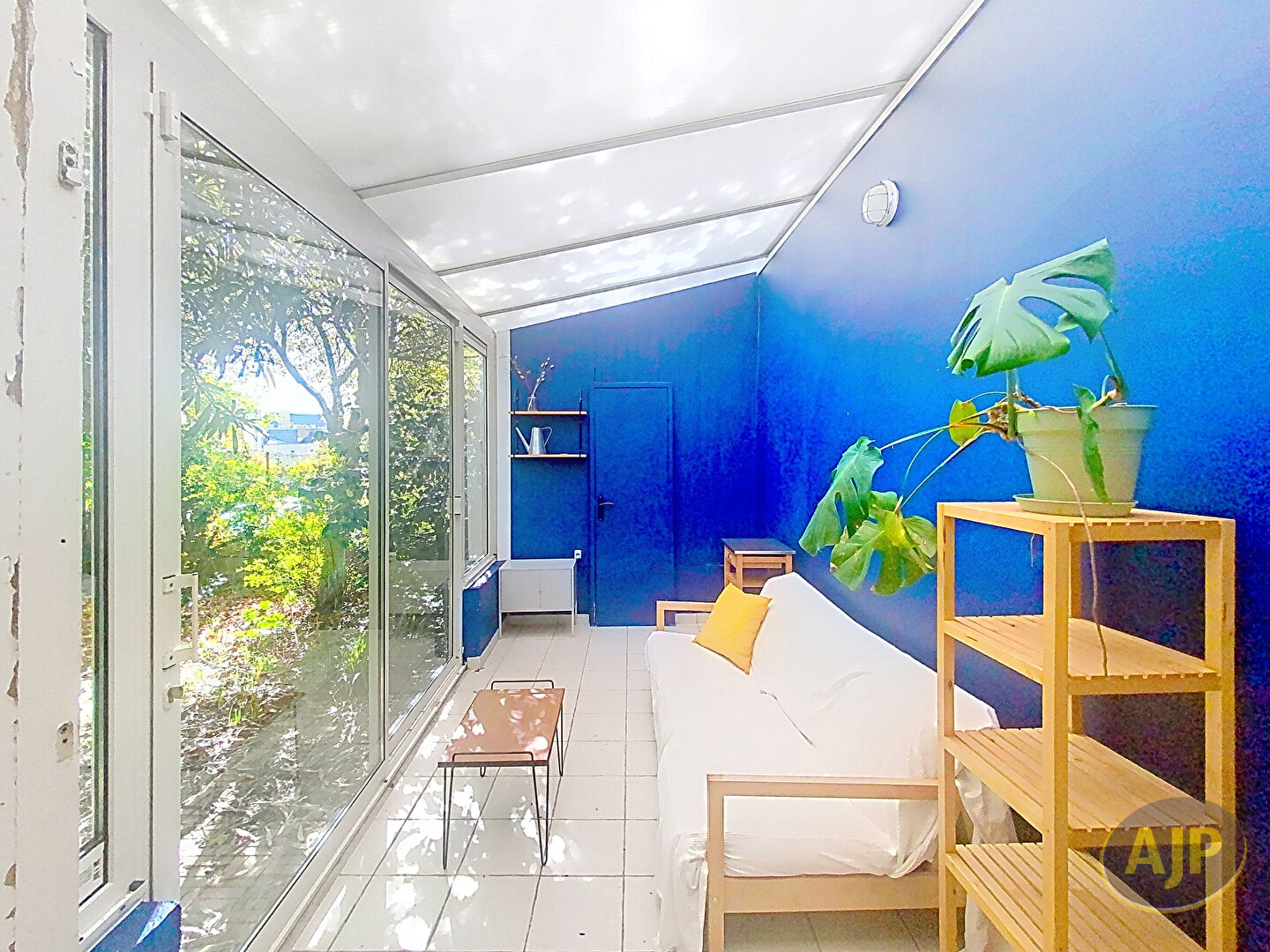 Rareté Dobrée/Sanitat ? Esprit petite maison en ultra-centre - photo 6