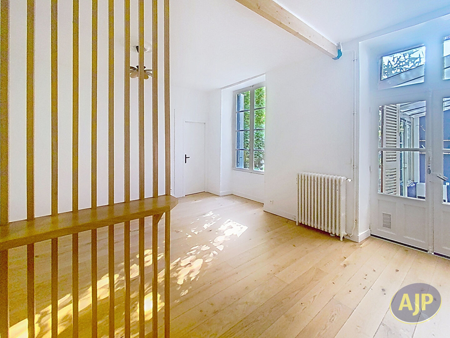 Rareté Dobrée/Sanitat ? Esprit petite maison en ultra-centre - photo 13