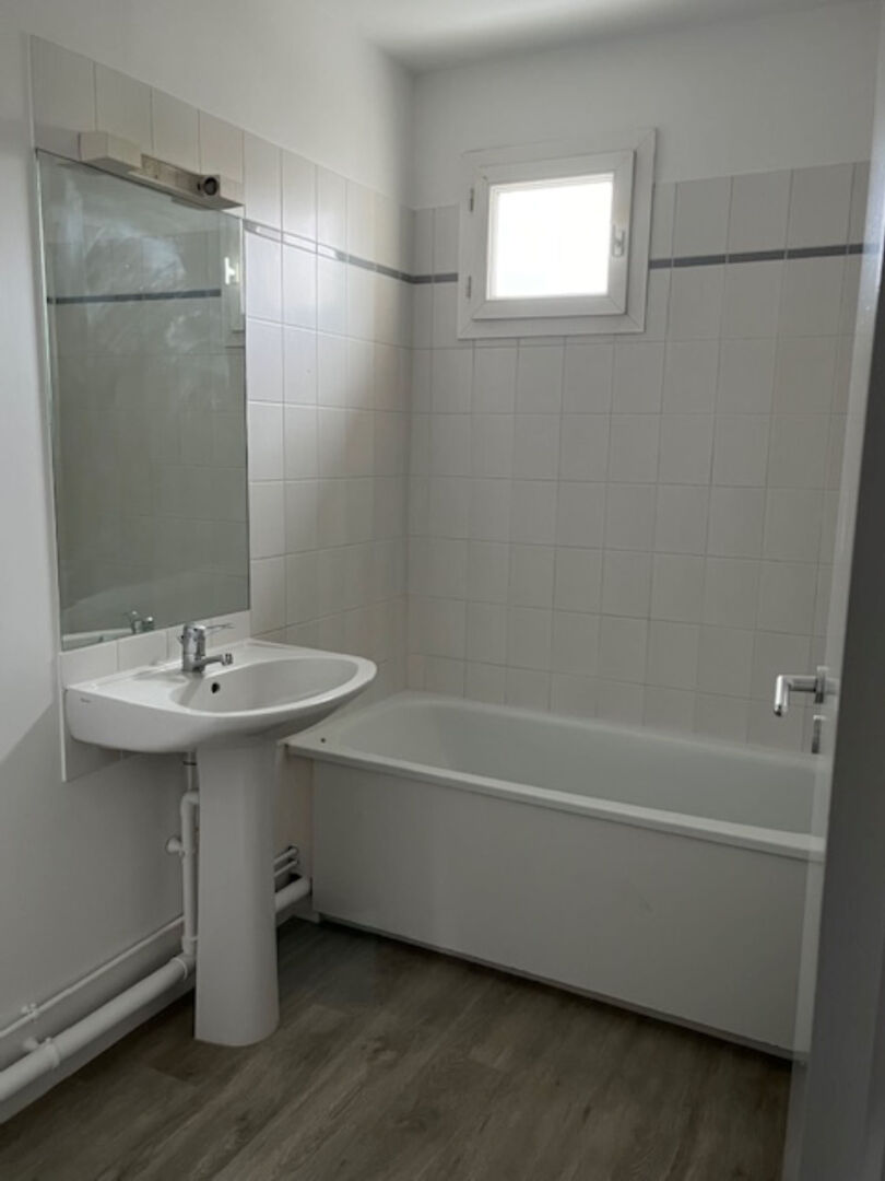 APPARTEMENT ST JACQUES DE LA LANDE - 3 pièce(s) - 56 m2 - photo 6