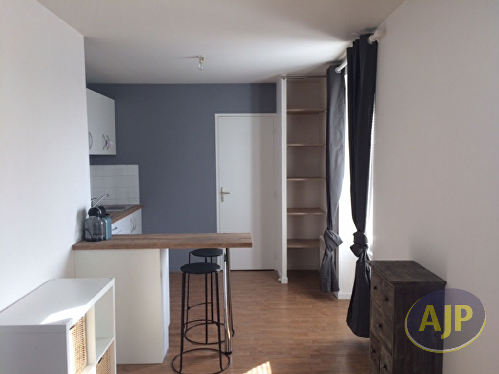 Studio meublé - CHANTEPIE - photo 2
