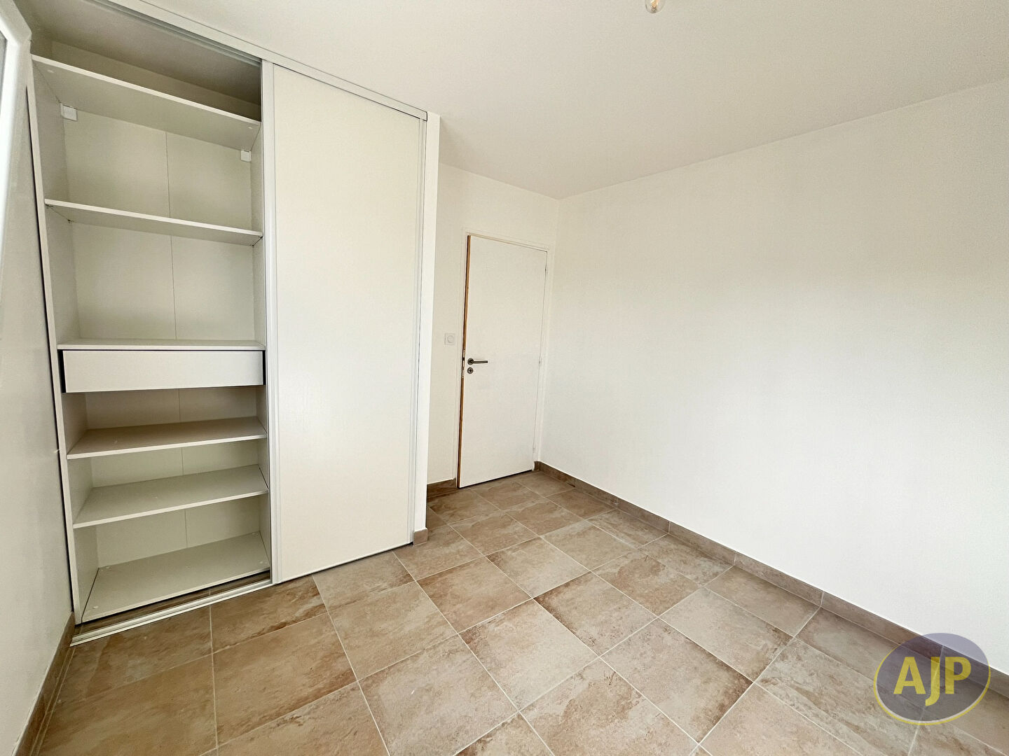 Maison récente de plain-pied (86,9 m²) - Plumelec Centre - photo 9