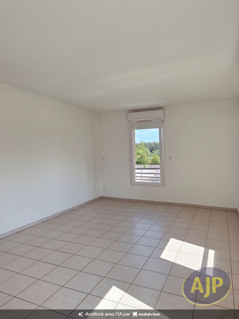 Appartement Pons 2 pièce(s) 50 m2 - photo 2