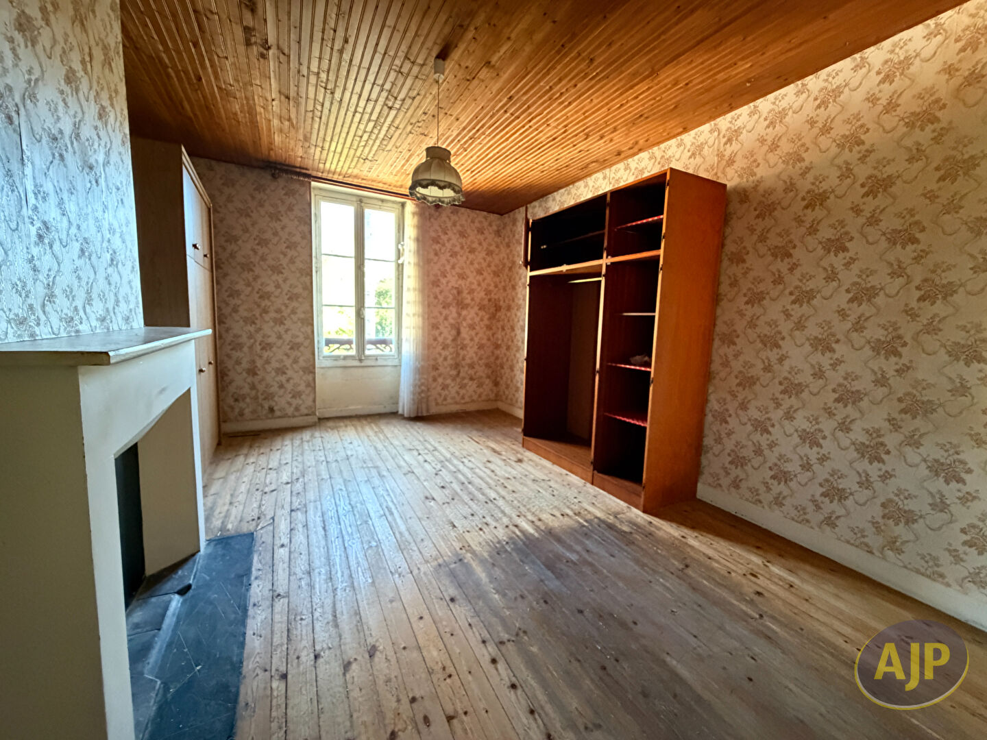 Ensemble immobilier de 202 m² ? 2 logements, jardin et garage - photo 6