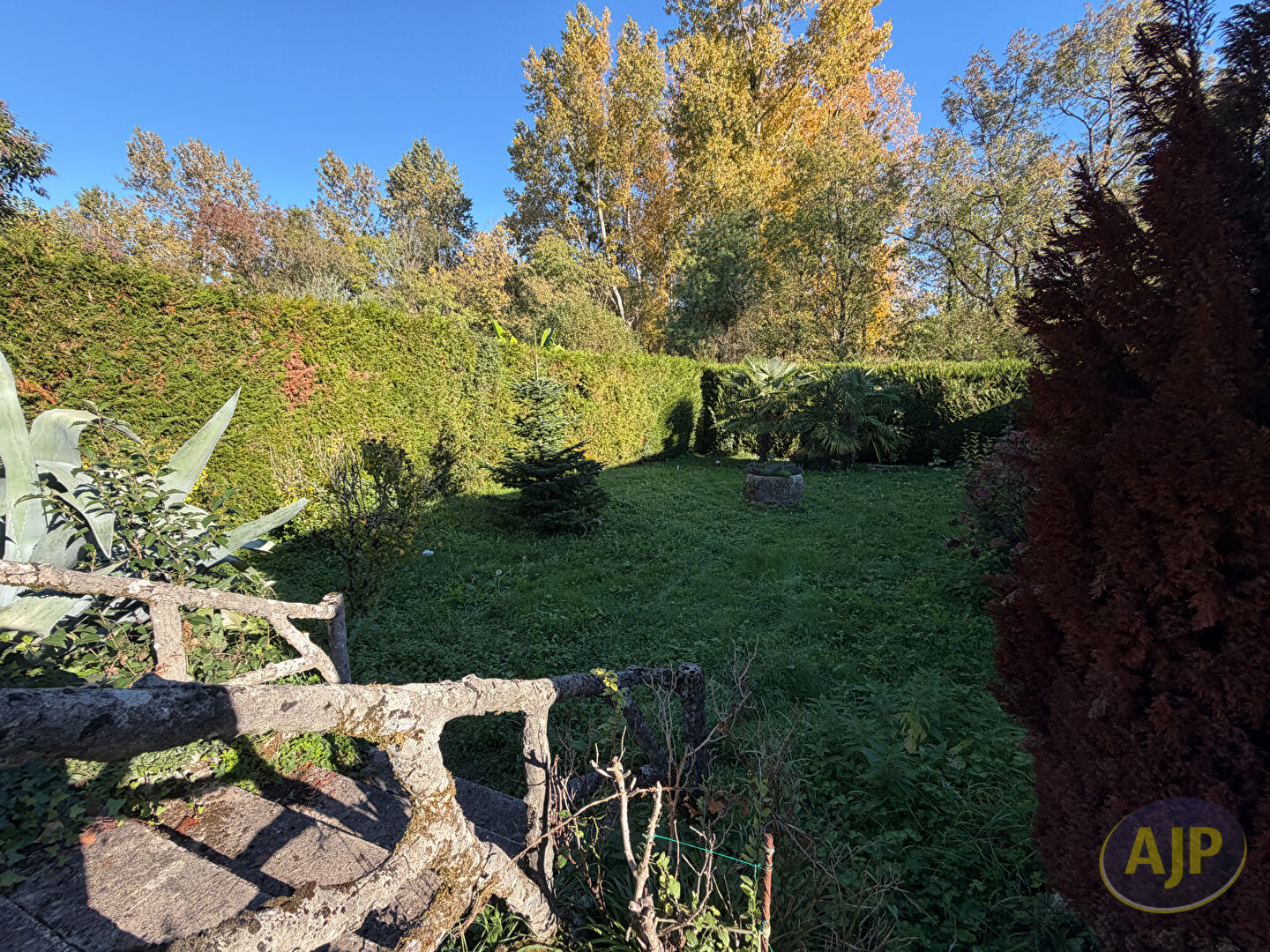 Ensemble immobilier de 202 m² ? 2 logements, jardin et garage - photo 17