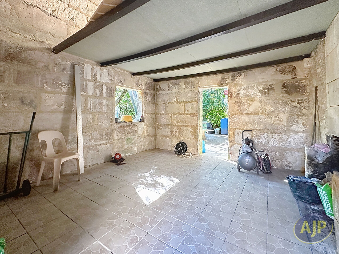 Maison de ville à terminer avec jardin et accès rivière - photo 11
