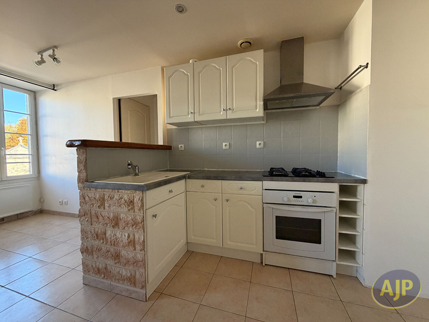 Appartement en duplex au coeur de Pons ! - photo 2
