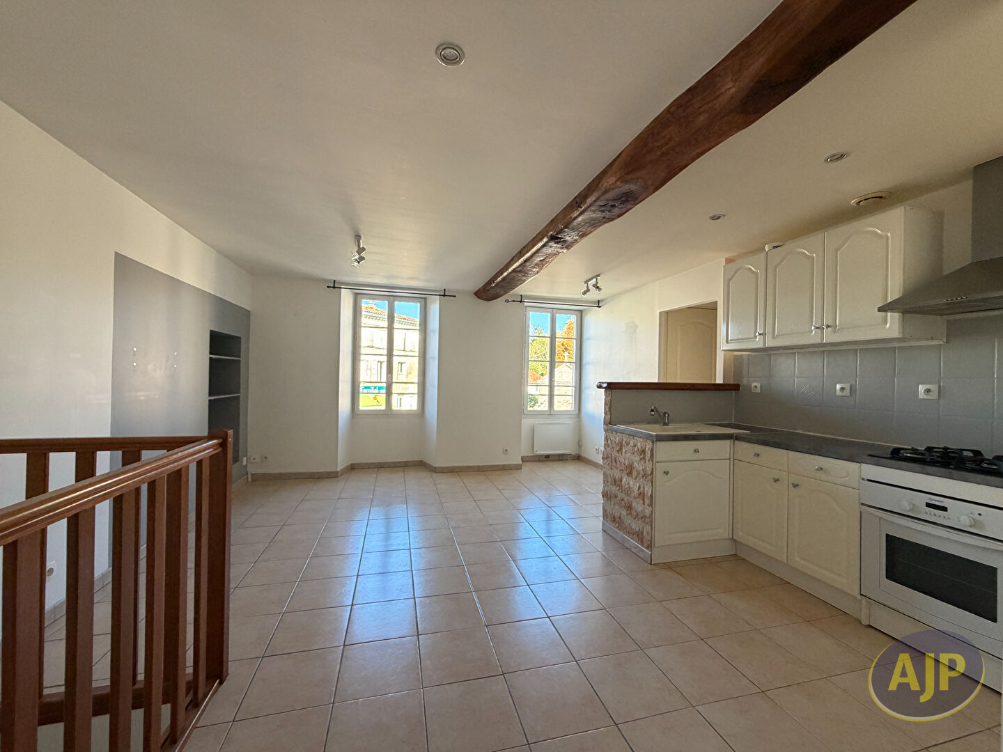 Appartement en duplex au coeur de Pons ! - photo 4
