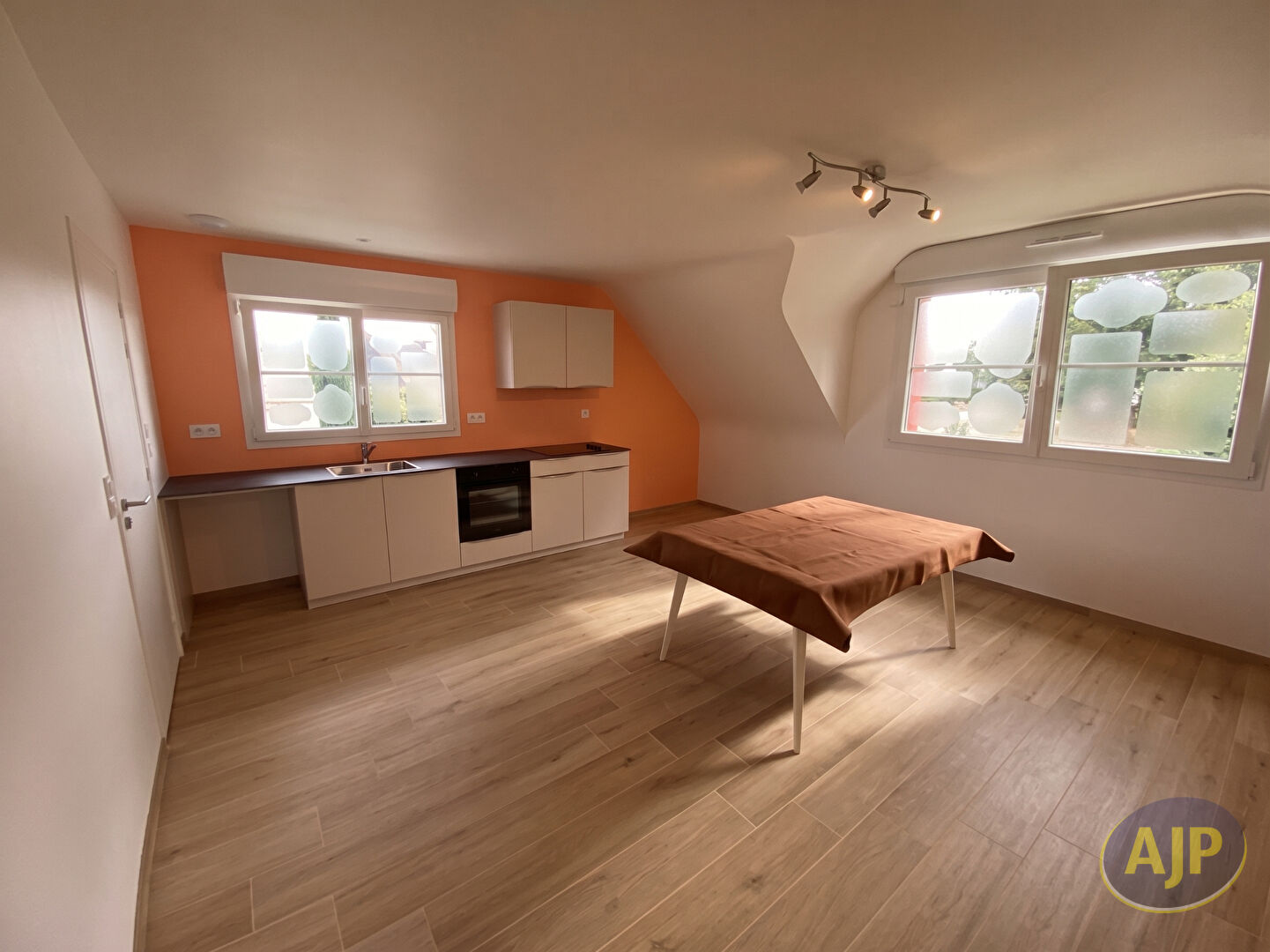 APPARTEMENT MEUBLE SULNIAC - photo 1