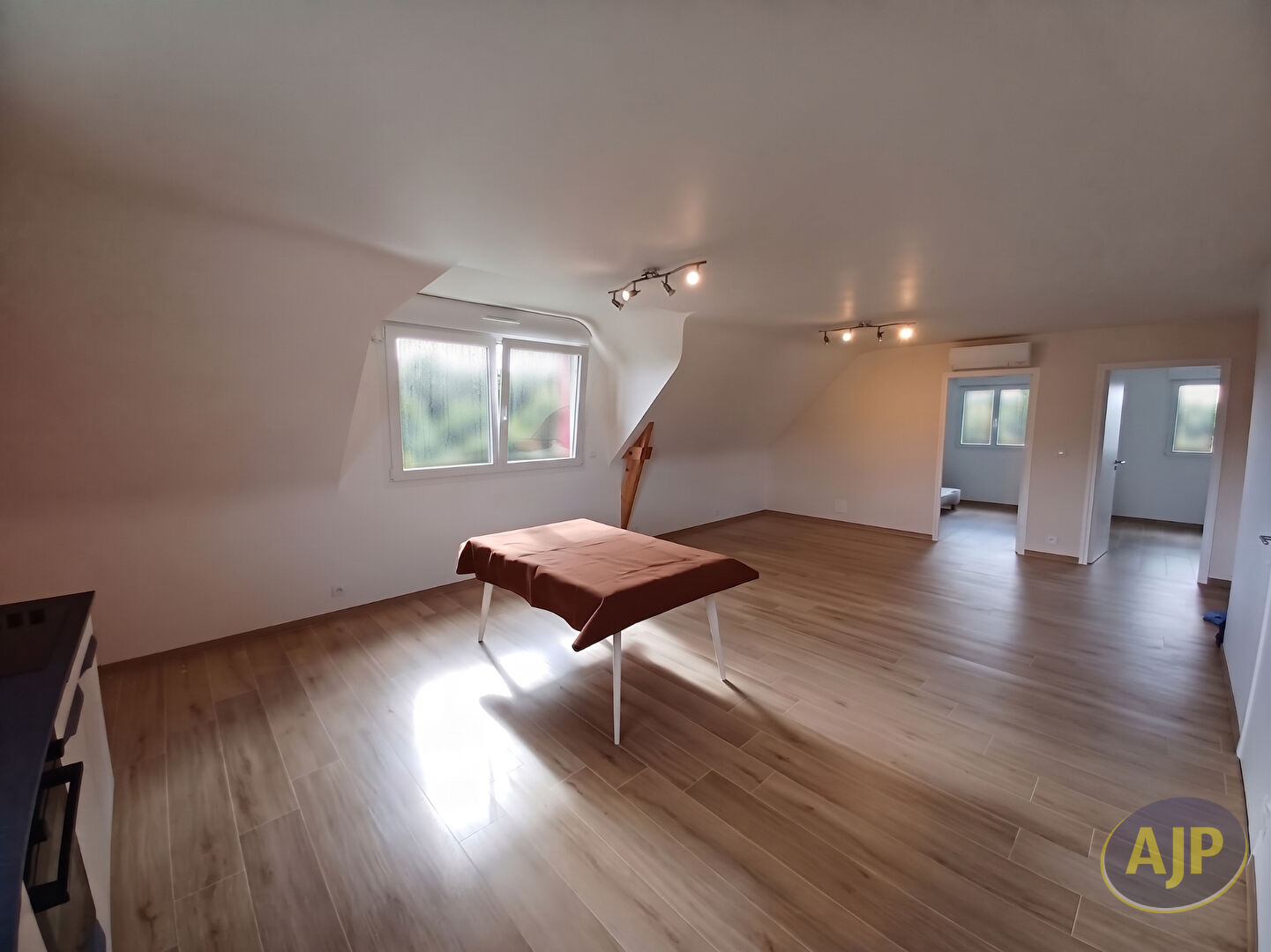 APPARTEMENT MEUBLE SULNIAC - photo 2