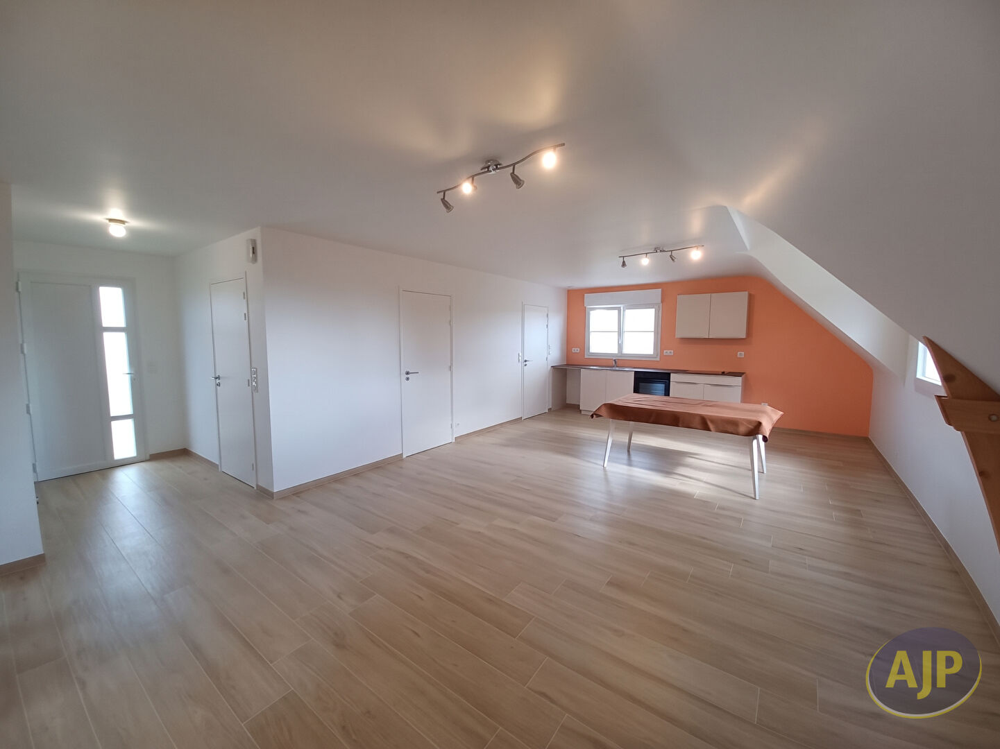 APPARTEMENT MEUBLE SULNIAC - photo 4