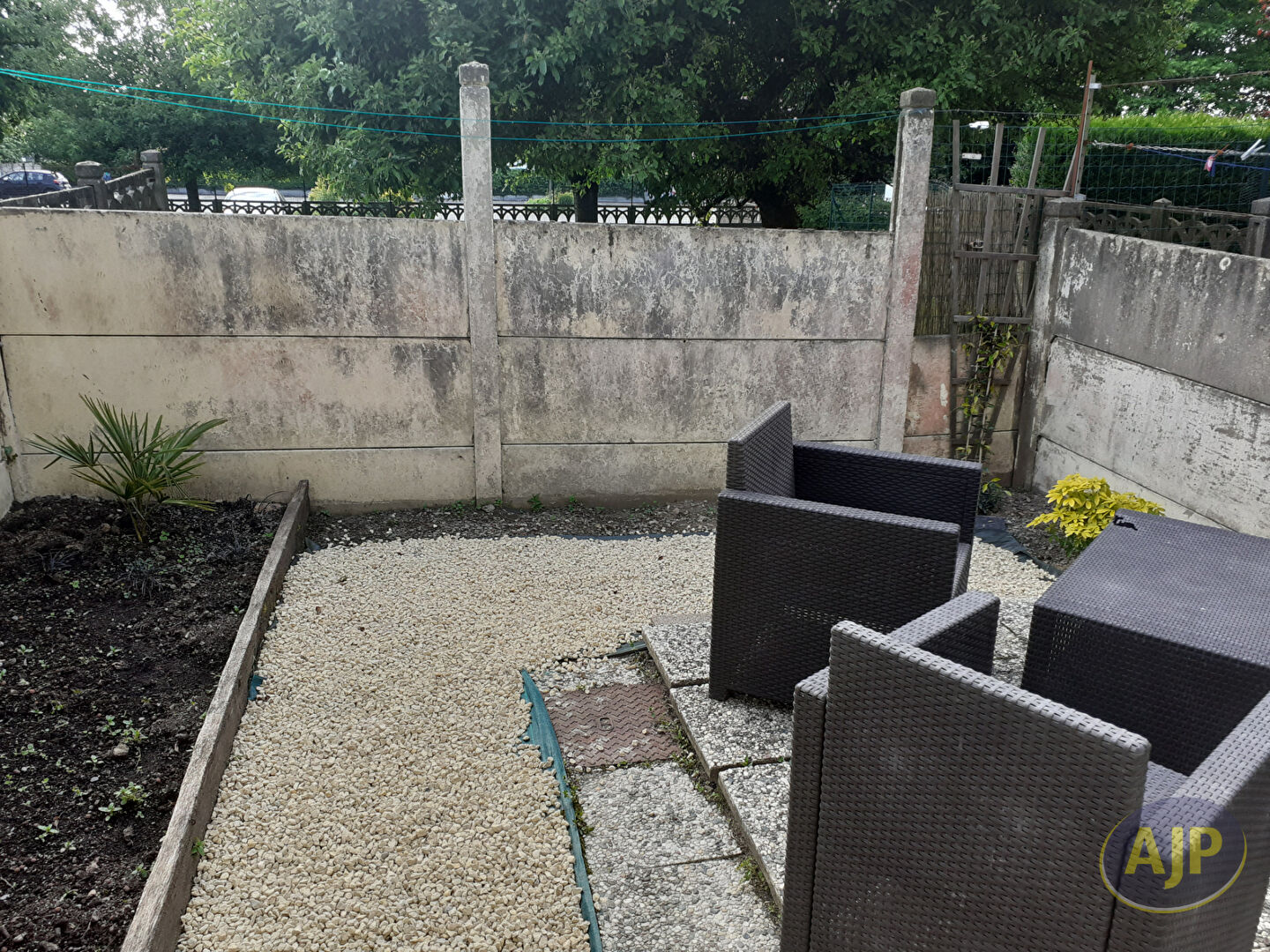 Maison de Bourg AVESSAC - 3 pièce(s) - 72.18m2 - photo 3