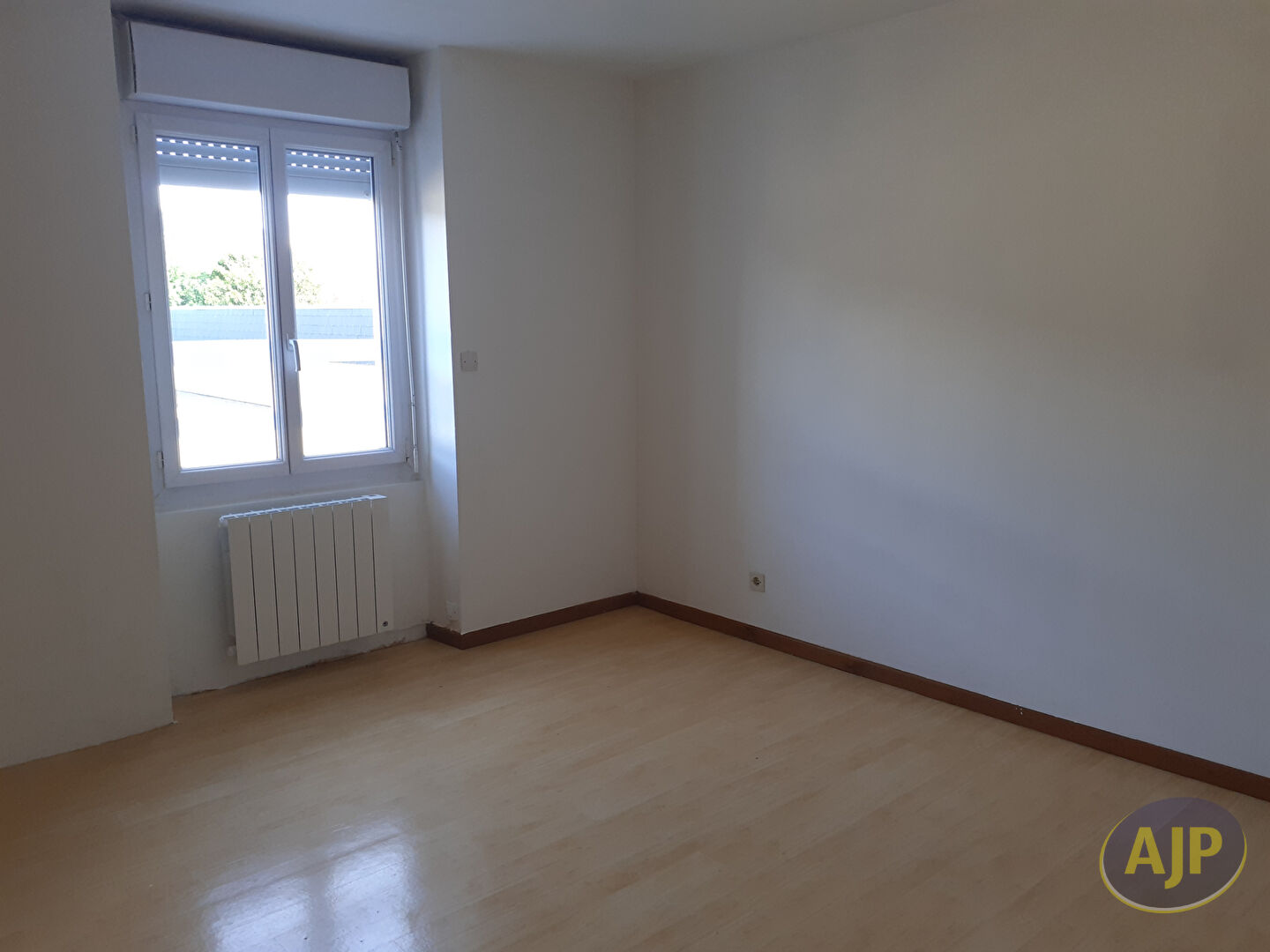 Maison de Bourg AVESSAC - 3 pièce(s) - 72.18m2 - photo 4