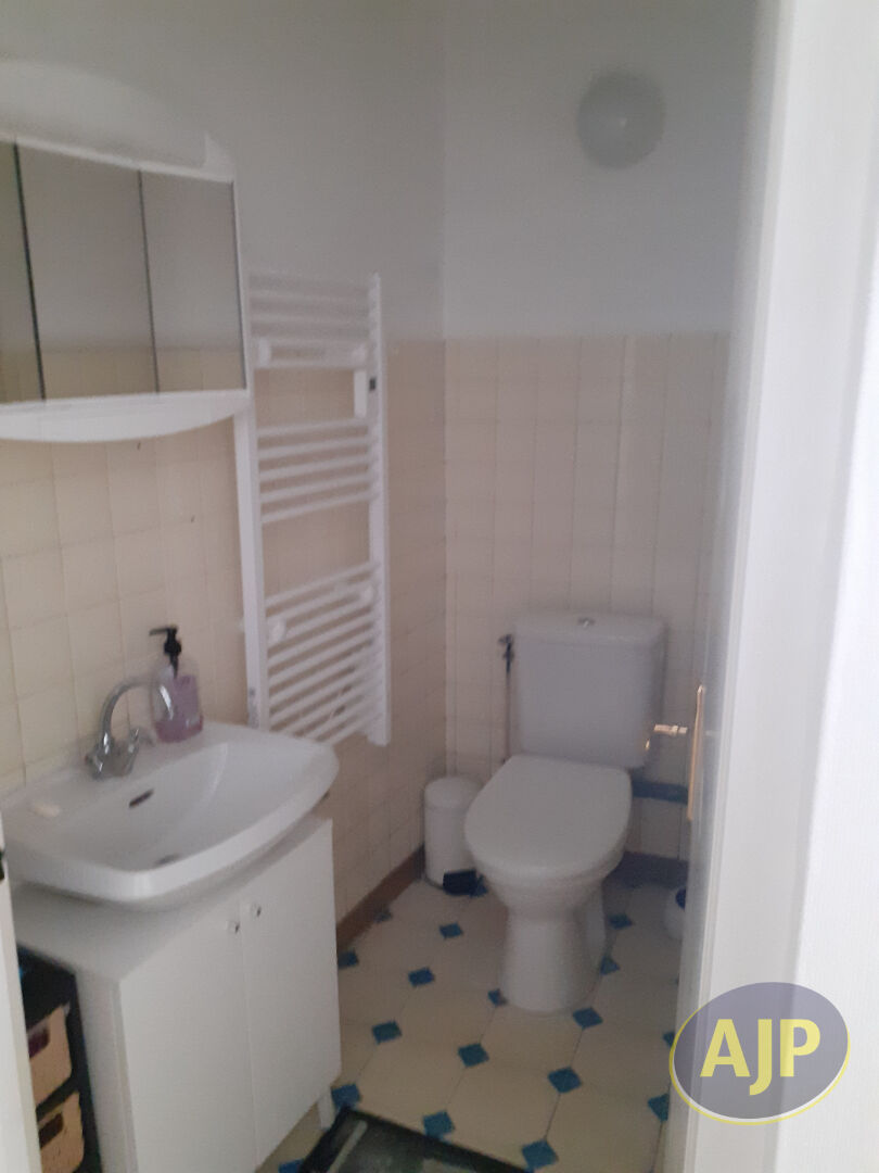 Appartement  MEUBLÉ -T1  bis- Redon - photo 9