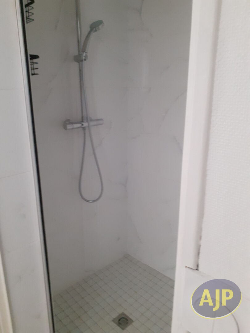 Appartement  MEUBLÉ -T1  bis- Redon - photo 10