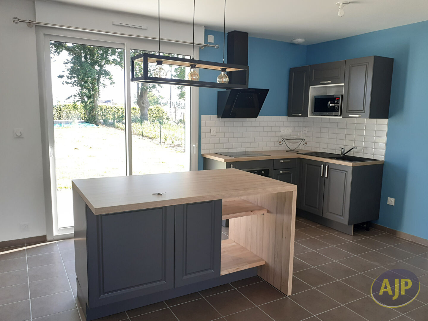 Maison  3 pièce(s) 76.03 m2-FEGREAC Bourg - photo 3
