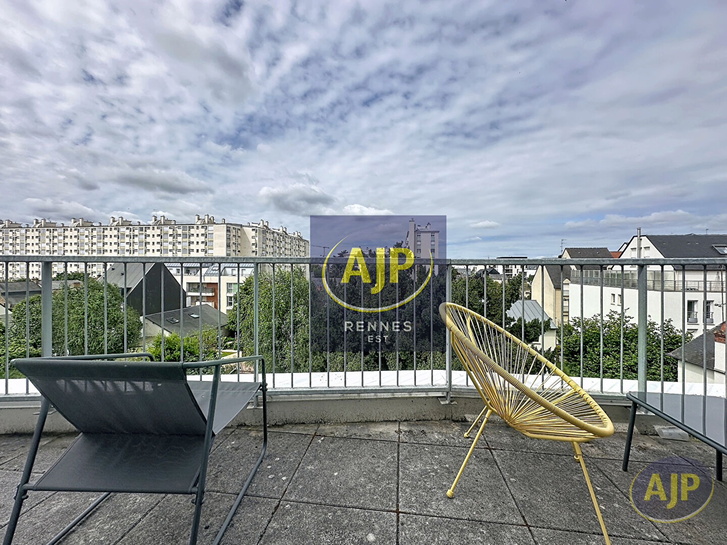 Appartement T2 de 38,41 m² avec grande terrasse Sud-Ouest et vue dégagée - photo 1