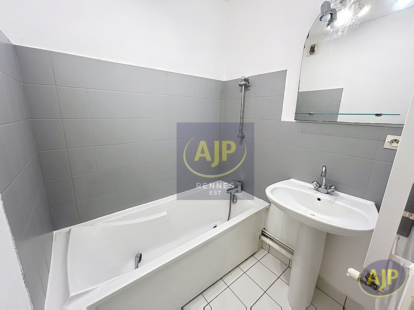 Appartement T1 - QUARTIER BEAUREGARD - photo 4