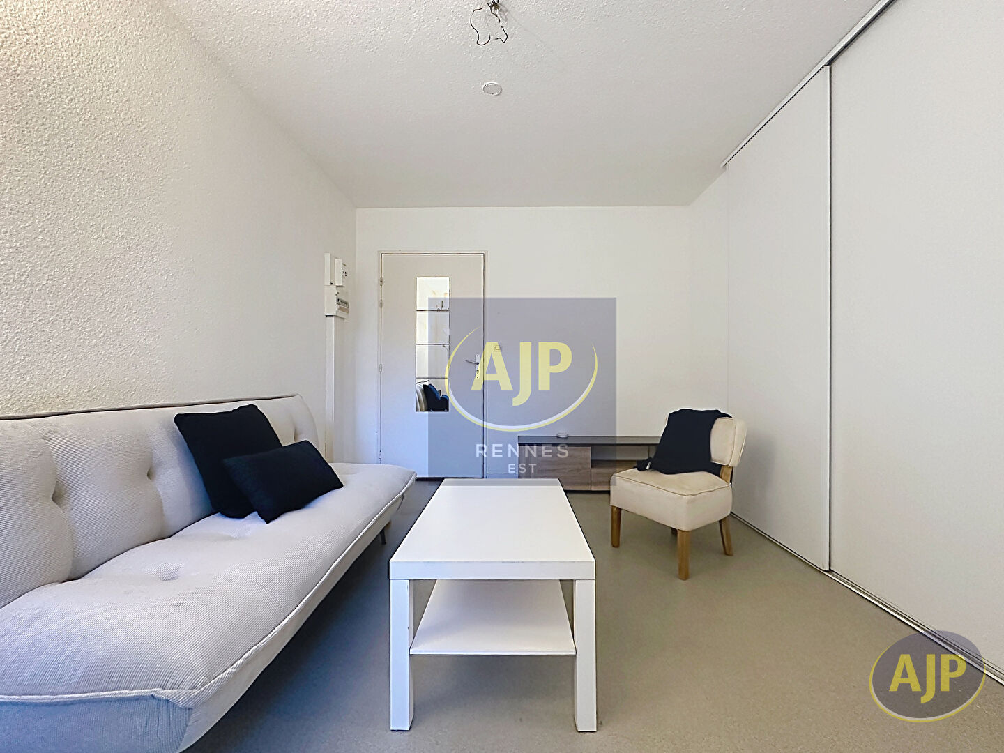 STUDIO meublé - BRUZ - photo 2
