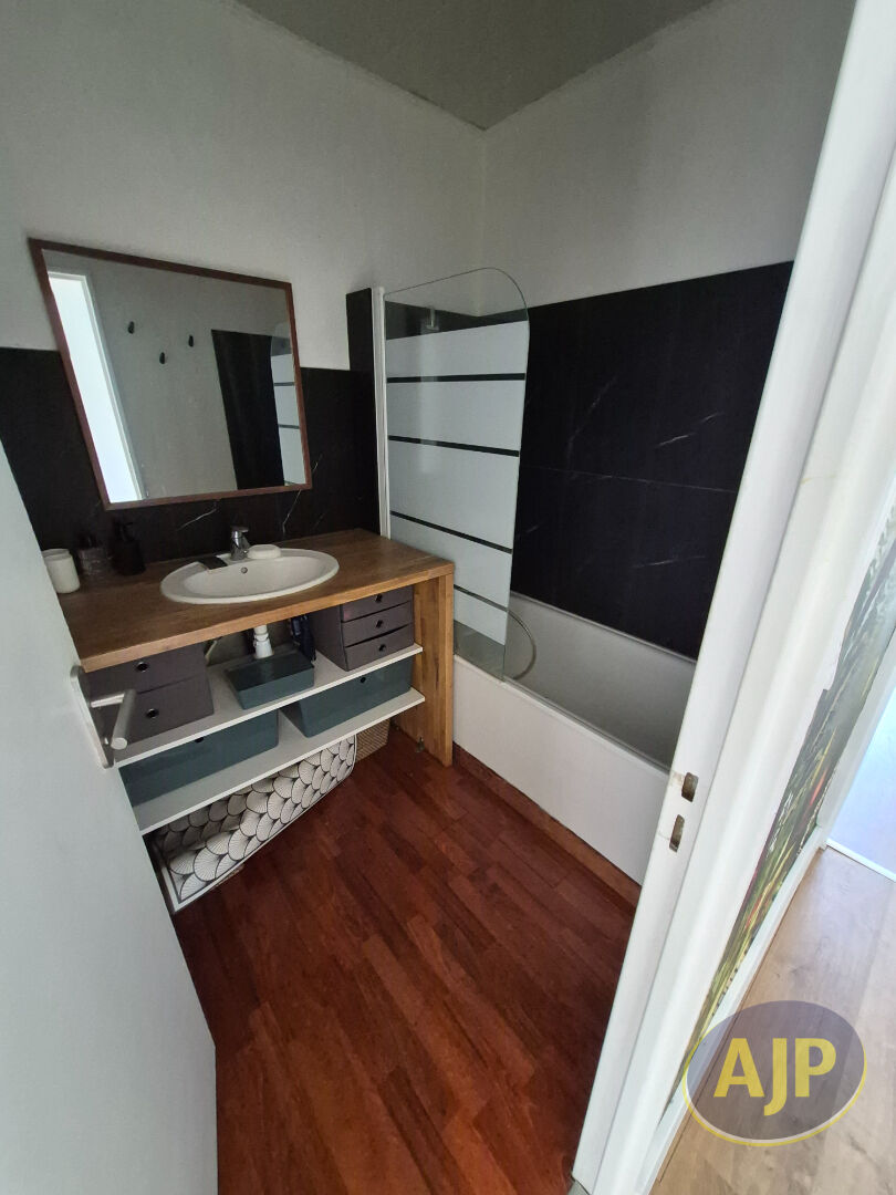 Nantes  Appartement Meublé 4 pièces 79.29 m2 - photo 8