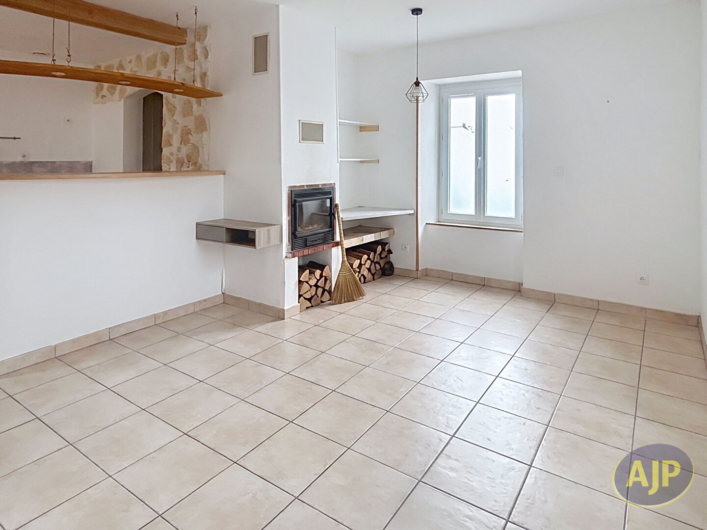 Maison plein centre - La Ferrière - 68 m² - photo 1