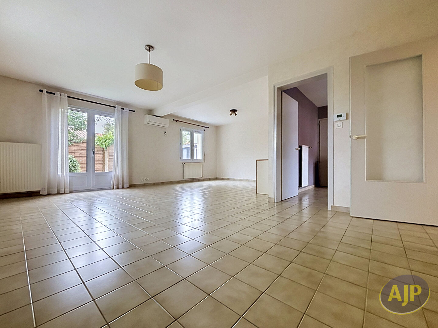 Maison Lucon 4 pièce(s) 91.77 m2 - photo 3