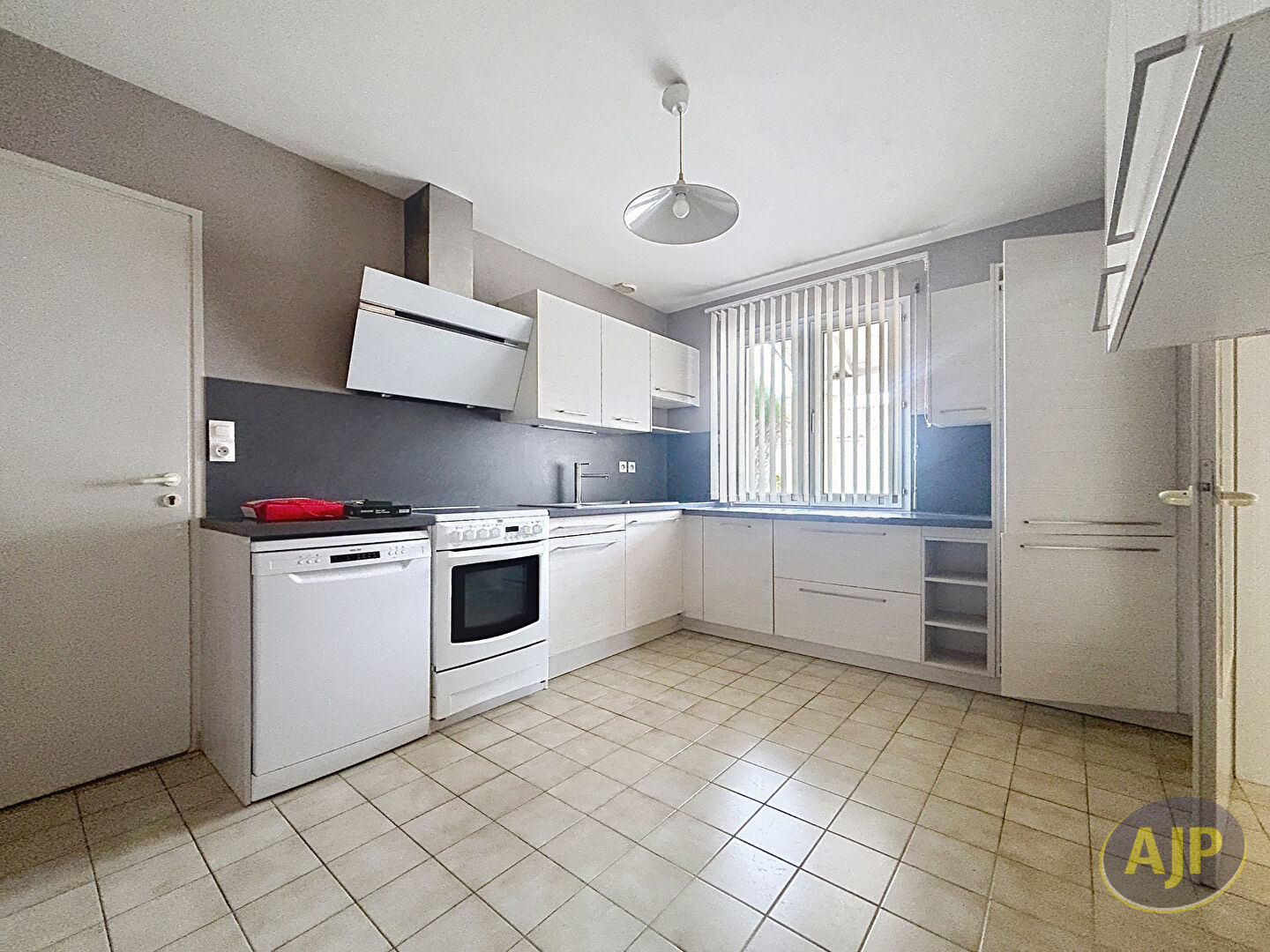 Maison Lucon 4 pièce(s) 91.77 m2 - photo 5
