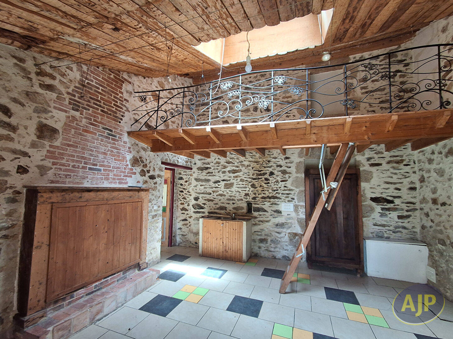 IMMEUBLE DE RAPPORT SAINTE FLAIVE DES LOUPS - photo 3