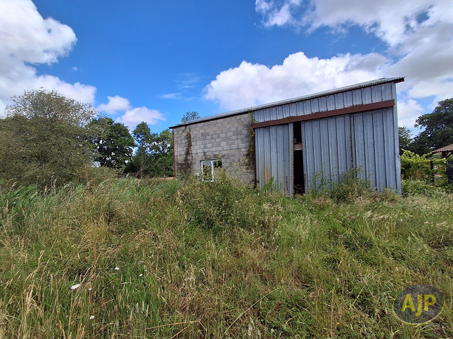 IMMEUBLE DE RAPPORT SAINTE FLAIVE DES LOUPS - photo 5